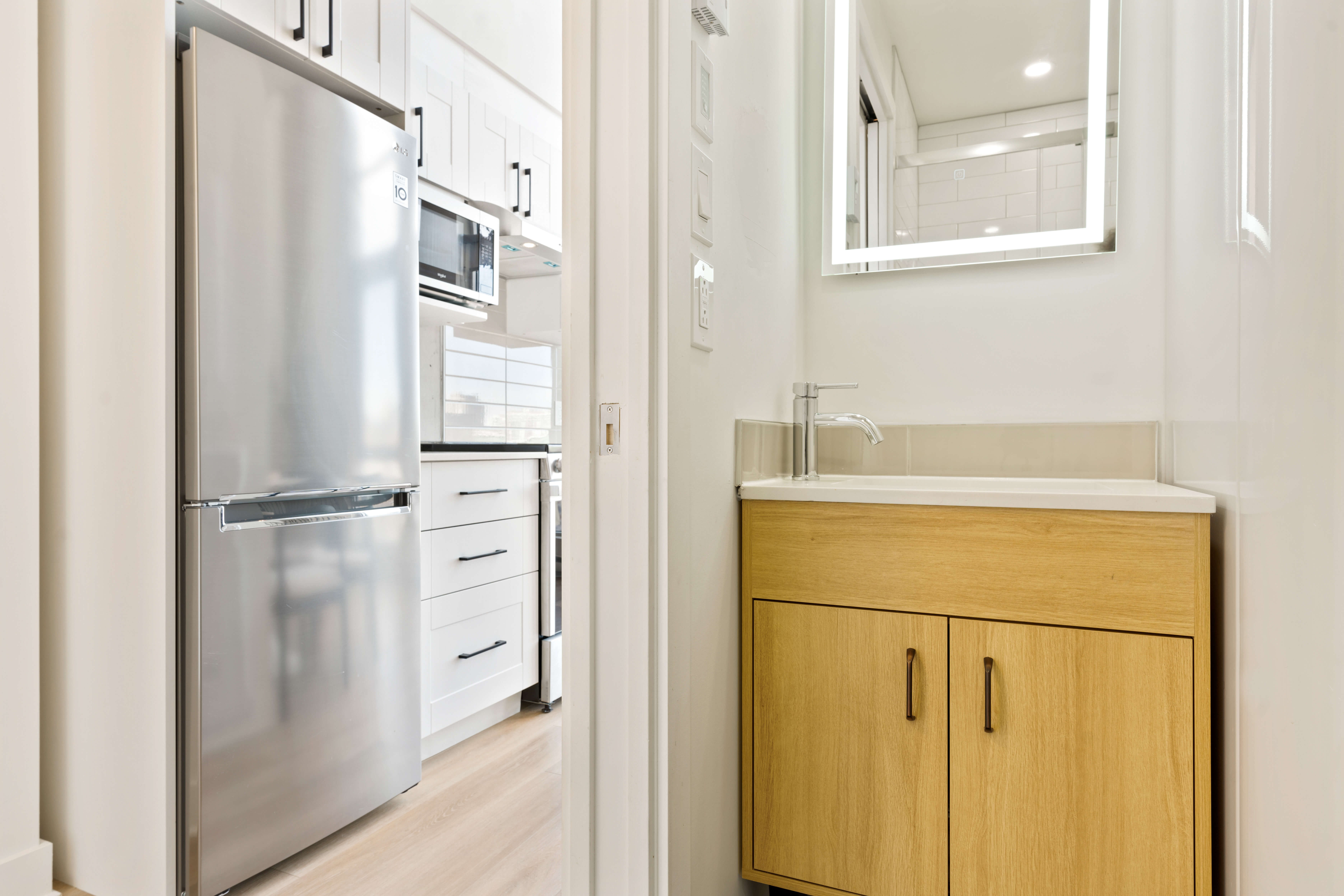 3882 St Laurent Blvd — photo 2